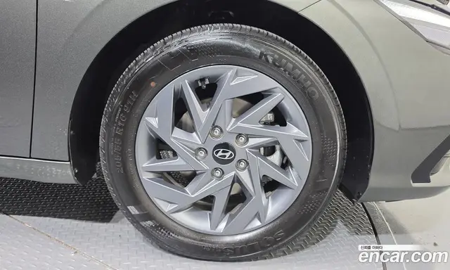 Hyundai Avante 2024 1.6 автомат (гидро), миниатюра 5 Hyundai Avante 2024 1.6 автомат (гидро), миниатюра 5