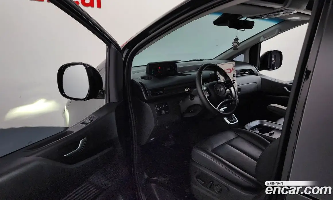 Hyundai Staria 2025 1.6 автомат (гидро), фото 10 Hyundai Staria 2025 1.6 автомат (гидро), фото 10