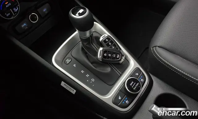Hyundai Venue 2026 1.6 автомат (гидро), миниатюра 9