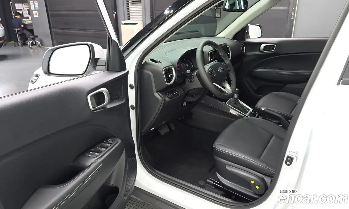 Hyundai Venue 2026 1.6 автомат (гидро), фото 10