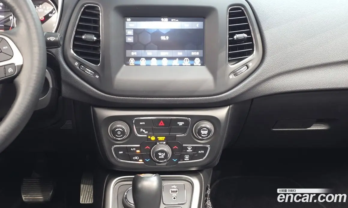 Jeep Compass 2018 2.4 автомат (гидро), фото 13