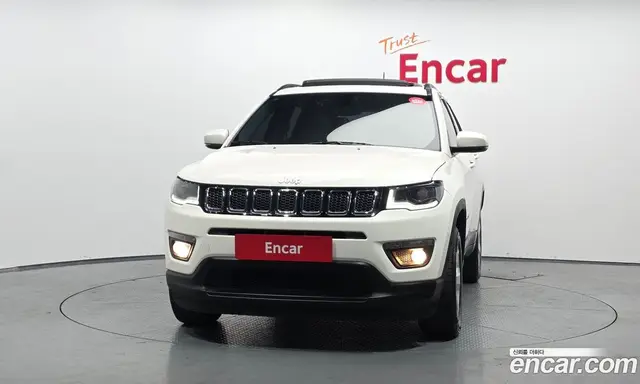 Jeep Compass 2018 2.4 автомат (гидро), миниатюра 3