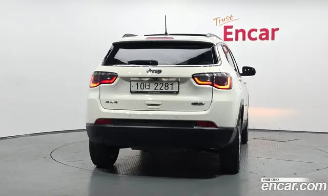 Jeep Compass 2018 2.4 автомат (гидро), миниатюра 4