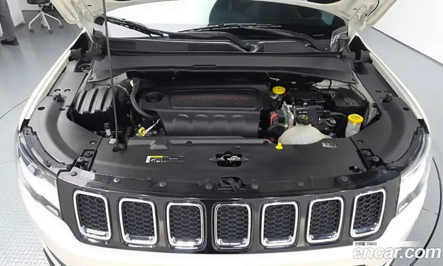 Jeep Compass 2018 2.4 автомат (гидро), миниатюра 6