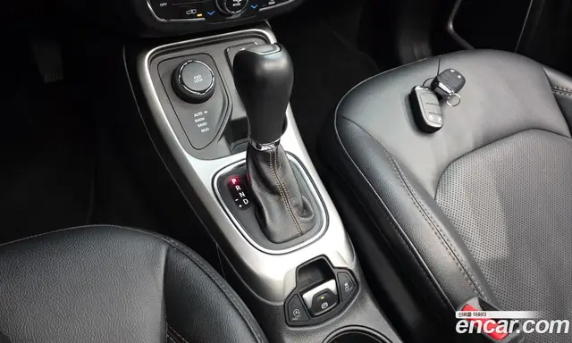 Jeep Compass 2018 2.4 автомат (гидро), миниатюра 9