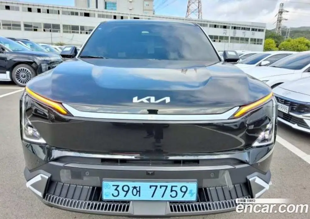 Kia EV5 2026 1.0 автомат (гидро), фото 14 Kia EV5 2026 1.0 автомат (гидро), фото 14