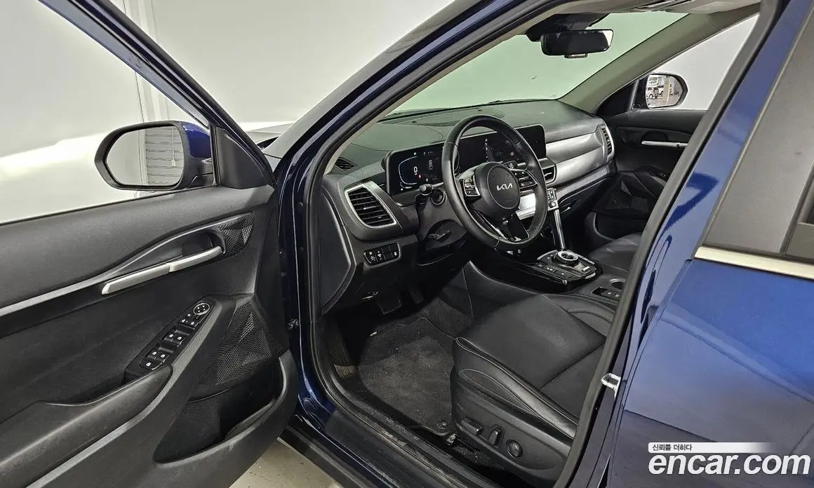 Kia Seltos 2023 1.6 автомат (гидро), фото 10 Kia Seltos 2023 1.6 автомат (гидро), фото 10