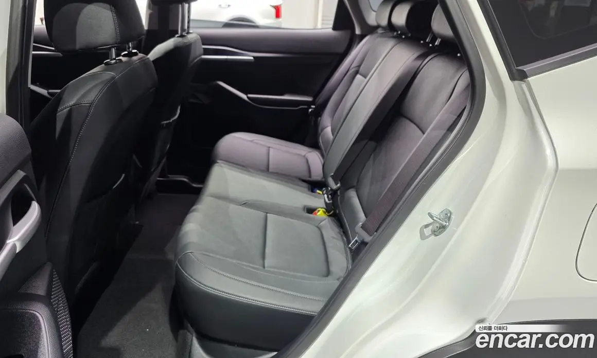 Kia Seltos 2024 1.6 автомат (гидро), фото 11 Kia Seltos 2024 1.6 автомат (гидро), фото 11
