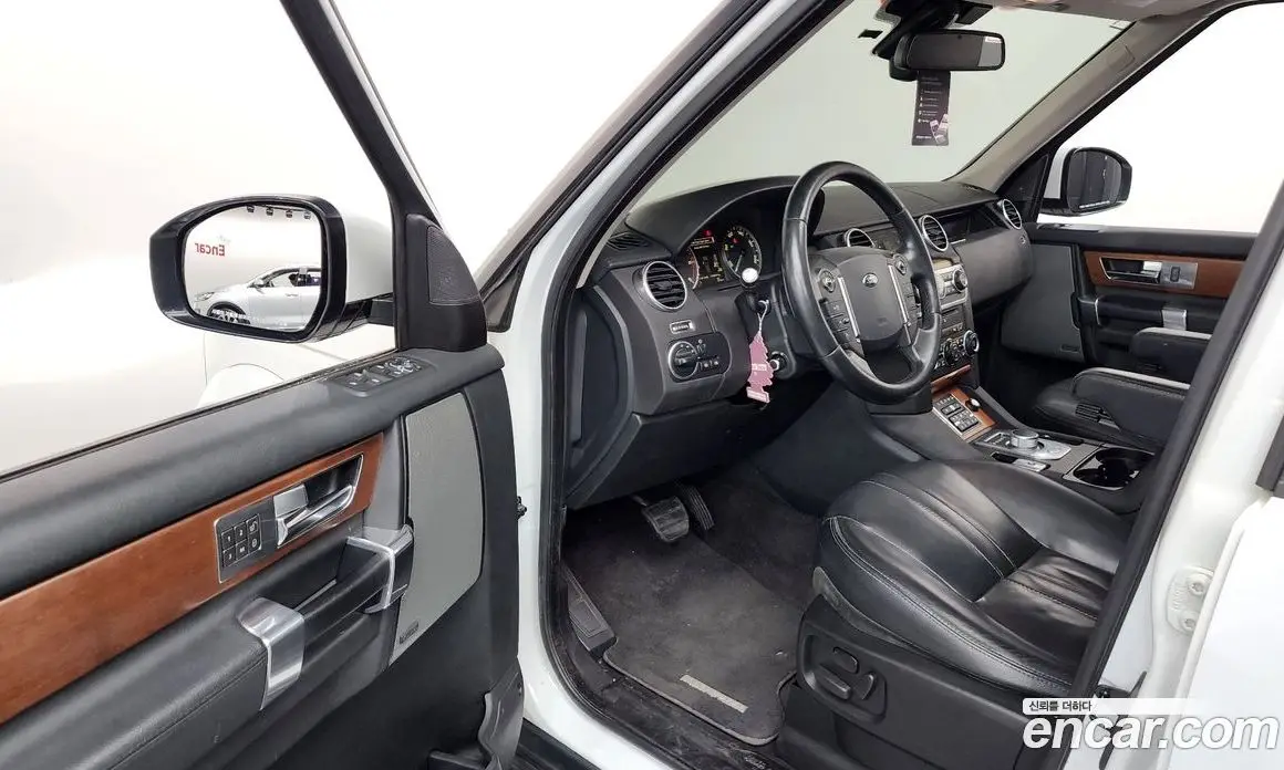 Land Rover Discovery 2016 3.0 автомат (гидро), фото 10 Land Rover Discovery 2016 3.0 автомат (гидро), фото 10
