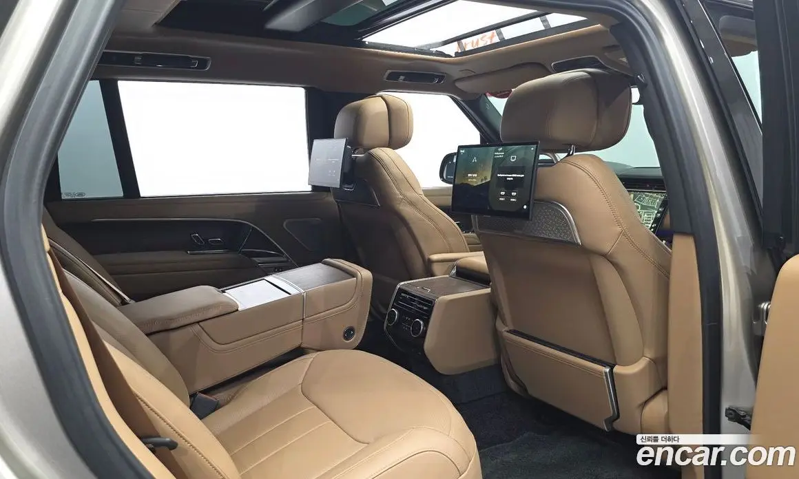 Land Rover Range Rover 2024 3.0 автомат (гидро), фото 11