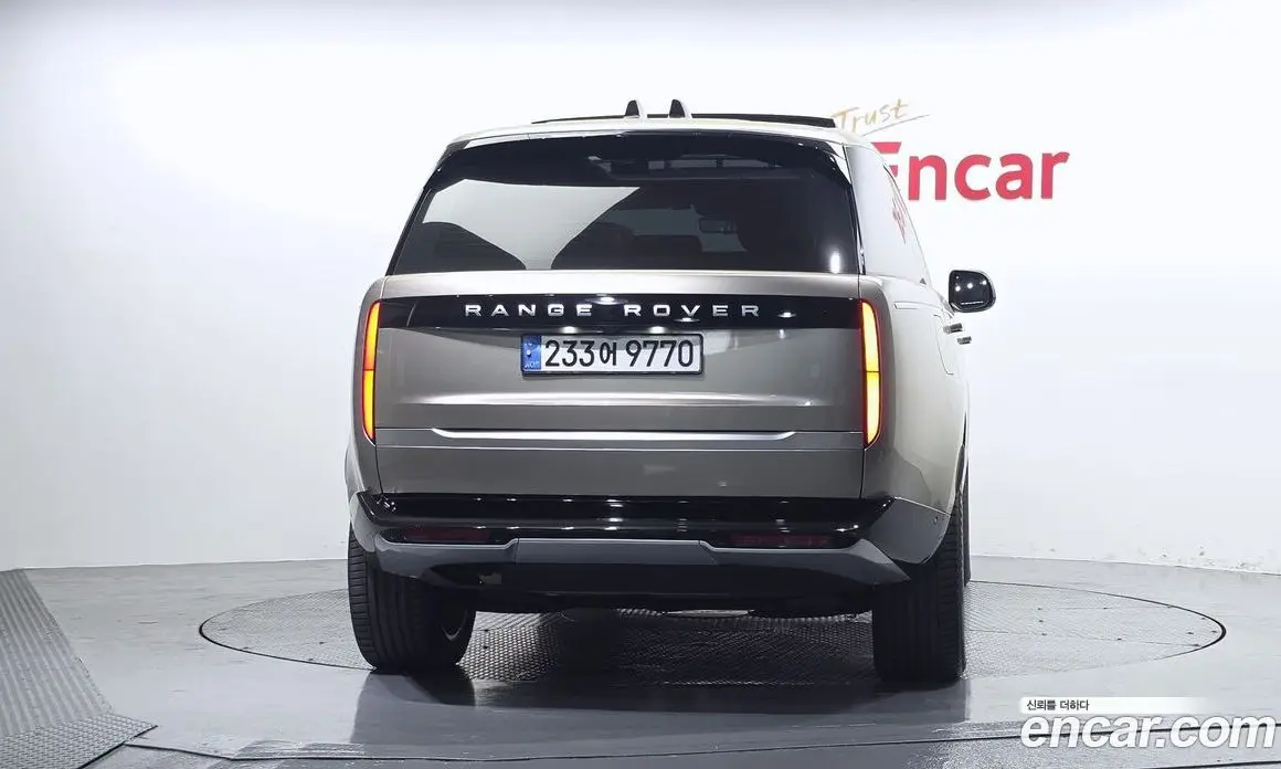 Land Rover Range Rover 2024 3.0 автомат (гидро), фото 4