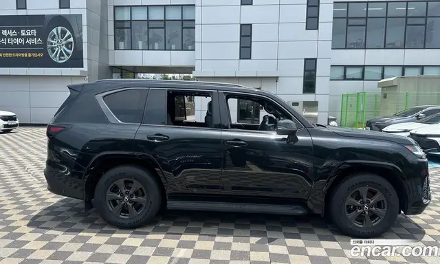 Lexus LX 2025 3.4 автомат (гидро), миниатюра 4