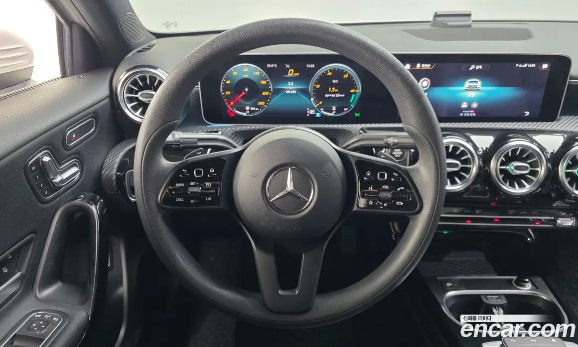 Mercedes-Benz A-Class 2020 2.0 автомат (гидро), фото 13 Mercedes-Benz A-Class 2020 2.0 автомат (гидро), фото 13