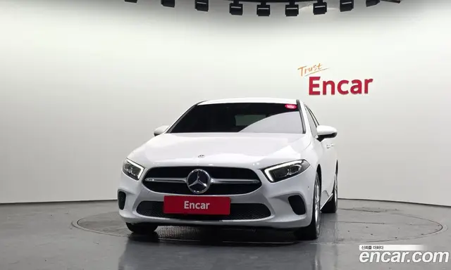 Mercedes-Benz A-Class 2020 2.0 автомат (гидро), миниатюра 3 Mercedes-Benz A-Class 2020 2.0 автомат (гидро), миниатюра 3