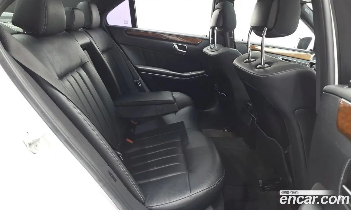 Mercedes-Benz E-Class 2014 3.5 автомат (гидро), фото 11 Mercedes-Benz E-Class 2014 3.5 автомат (гидро), фото 11