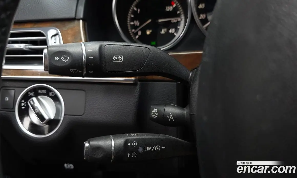 Mercedes-Benz E-Class 2014 3.5 автомат (гидро), фото 14 Mercedes-Benz E-Class 2014 3.5 автомат (гидро), фото 14