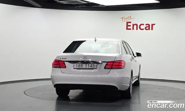 Mercedes-Benz E-Class 2014 3.5 автомат (гидро), миниатюра 4 Mercedes-Benz E-Class 2014 3.5 автомат (гидро), миниатюра 4