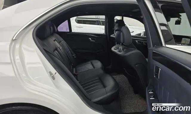 Mercedes-Benz E-Class 2016 2.1 автомат (гидро), миниатюра 12