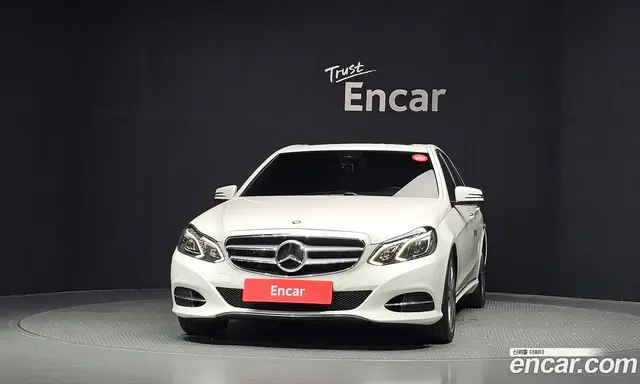 Mercedes-Benz E-Class 2016 2.1 автомат (гидро), миниатюра 3