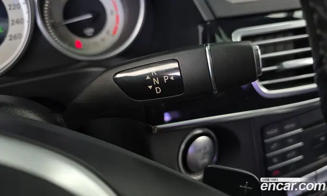 Mercedes-Benz E-Class 2016 2.1 автомат (гидро), миниатюра 9