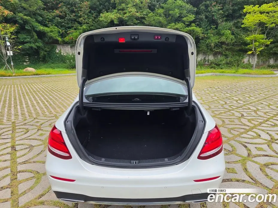 Mercedes-Benz E-Class 2017 3.0 автомат (гидро), фото 5
