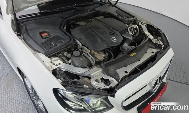 Mercedes-Benz E-Class 2018 1.9 автомат (гидро), миниатюра 6