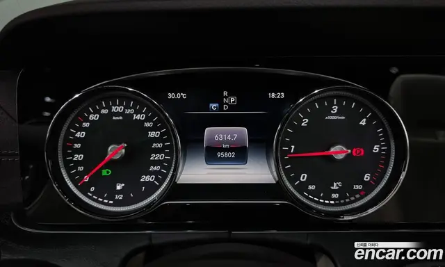 Mercedes-Benz E-Class 2018 1.9 автомат (гидро), миниатюра 8