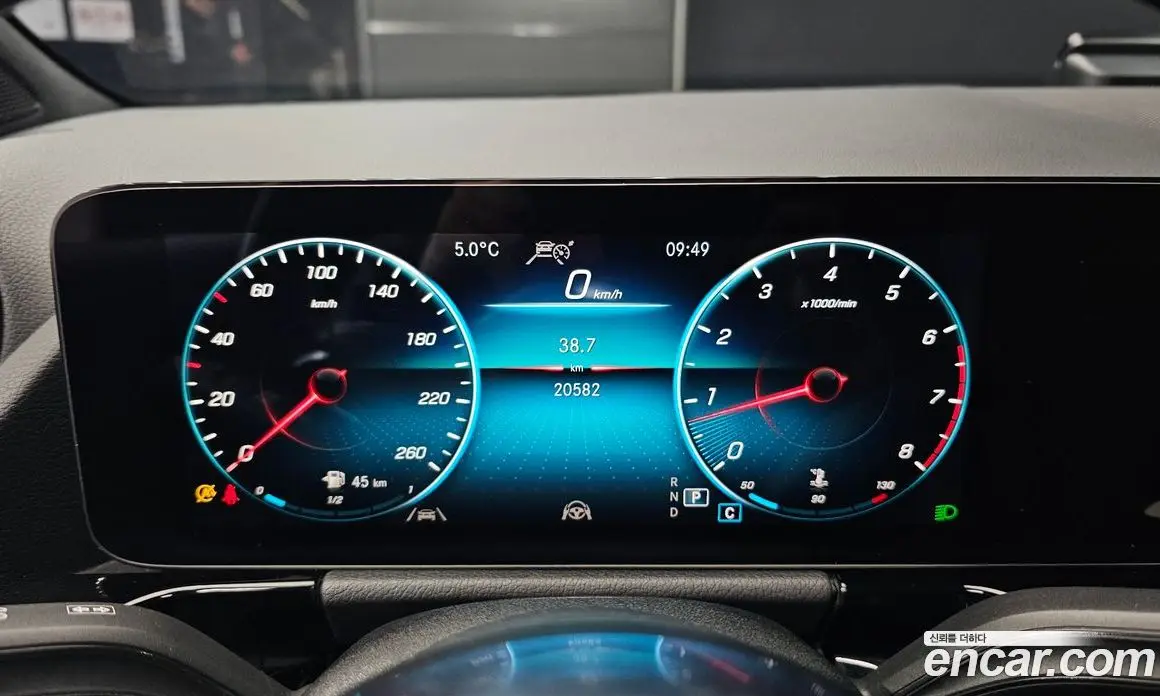 Mercedes-Benz GLA-Class 2022 2.0 автомат (гидро), фото 8 Mercedes-Benz GLA-Class 2022 2.0 автомат (гидро), фото 8
