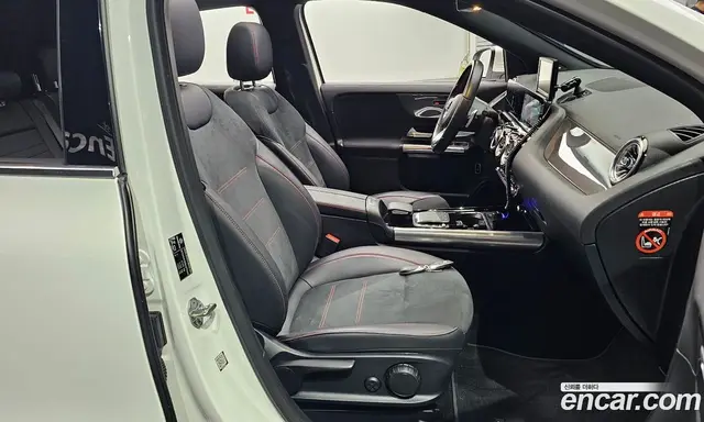 Mercedes-Benz GLA-Class 2022 2.0 автомат (гидро), миниатюра 10 Mercedes-Benz GLA-Class 2022 2.0 автомат (гидро), миниатюра 10