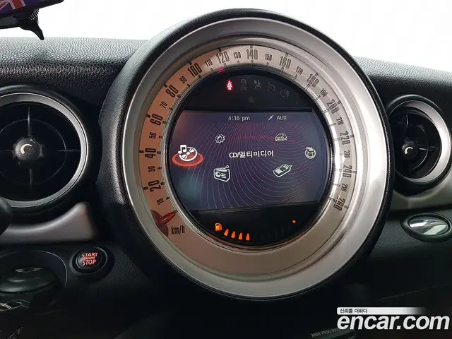 Mini Cooper 2013 2.0 автомат (гидро), миниатюра 11