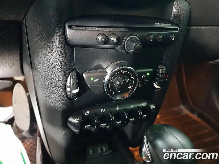 Mini Cooper 2013 2.0 автомат (гидро), фото 13