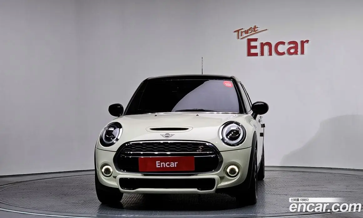 Mini Cooper 2021 2.0 автомат (гидро), фото 3 Mini Cooper 2021 2.0 автомат (гидро), фото 3