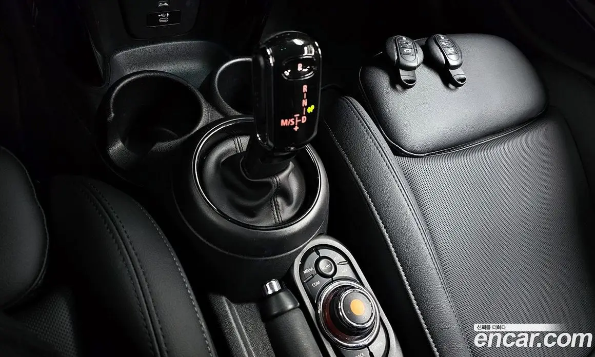 Mini Cooper 2021 2.0 автомат (гидро), фото 9 Mini Cooper 2021 2.0 автомат (гидро), фото 9