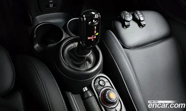 Mini Cooper 2021 2.0 автомат (гидро), миниатюра 9 Mini Cooper 2021 2.0 автомат (гидро), миниатюра 9