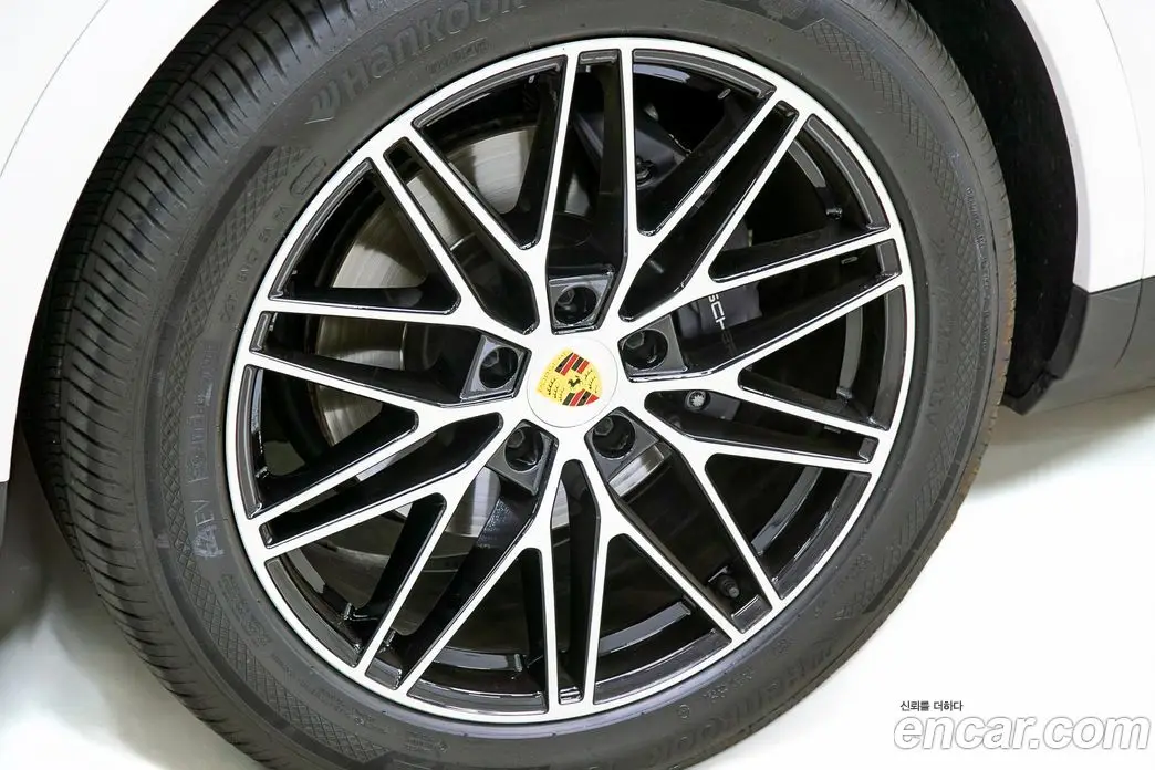 Porsche Cayenne 2023 3.0 автомат (гидро), фото 9