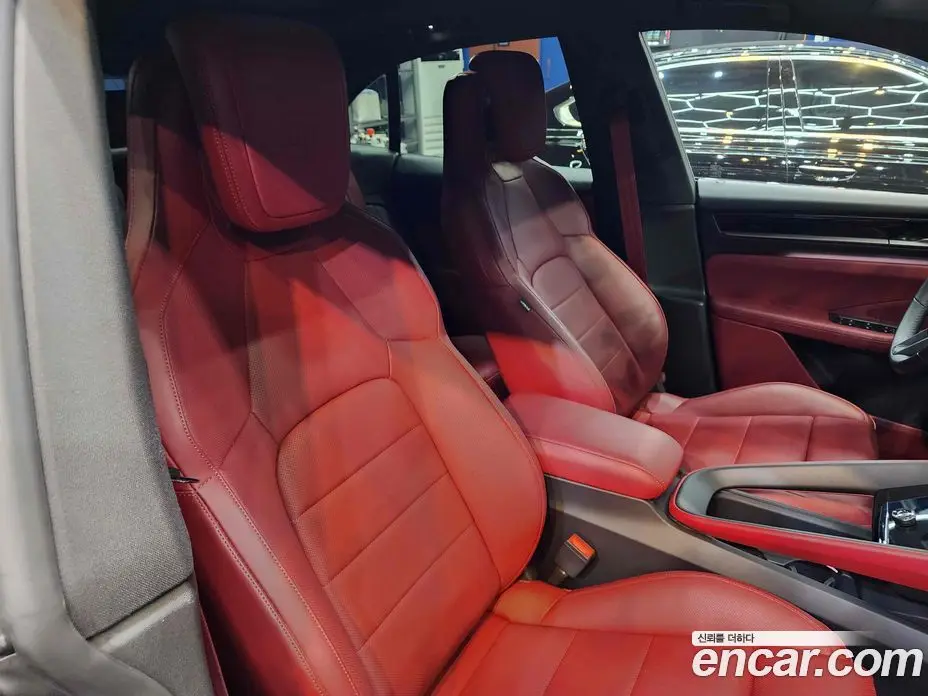 Porsche Macan 2025 0.2 автомат (гидро), фото 16 Porsche Macan 2025 0.2 автомат (гидро), фото 16