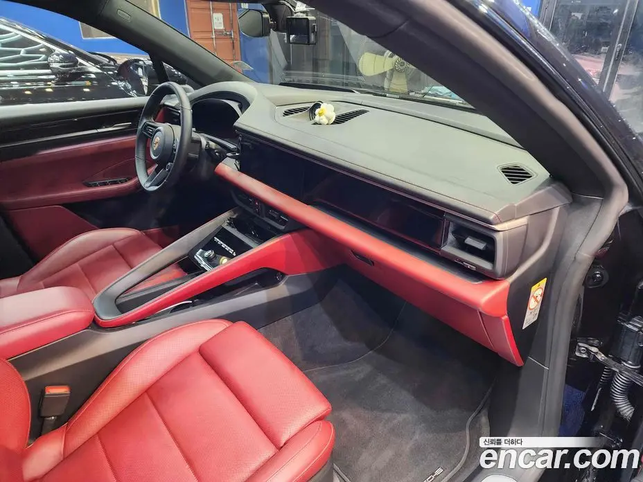 Porsche Macan 2025 0.2 автомат (гидро), фото 18 Porsche Macan 2025 0.2 автомат (гидро), фото 18