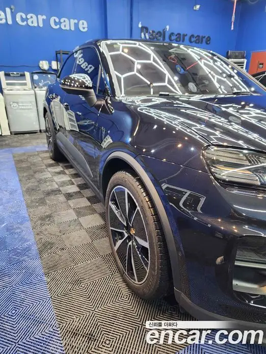Porsche Macan 2025 0.2 автомат (гидро), фото 3 Porsche Macan 2025 0.2 автомат (гидро), фото 3