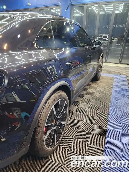Porsche Macan 2025 0.2 автомат (гидро), фото 4 Porsche Macan 2025 0.2 автомат (гидро), фото 4