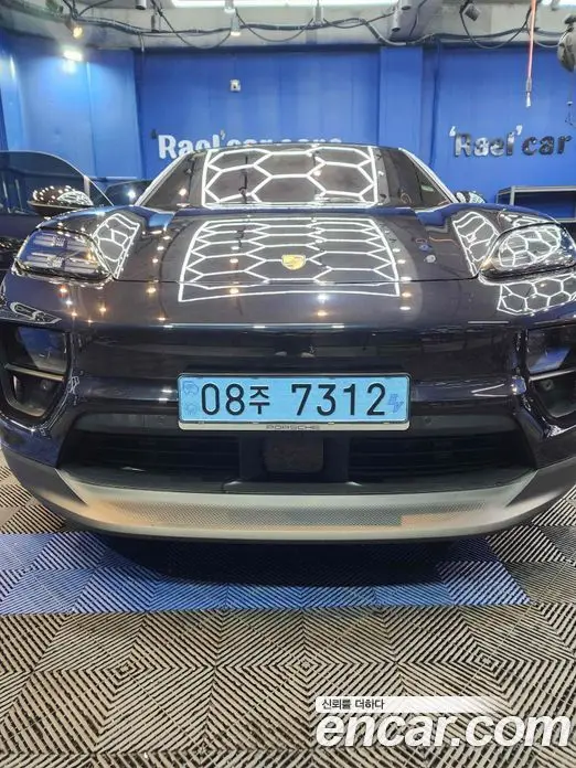 Porsche Macan 2025 0.2 автомат (гидро), фото 6 Porsche Macan 2025 0.2 автомат (гидро), фото 6