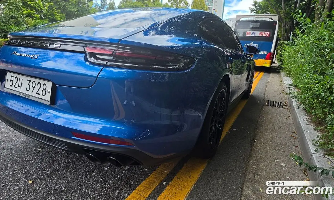 Porsche Panamera 2018 3.0 автомат (гидро), фото 2 Porsche Panamera 2018 3.0 автомат (гидро), фото 2