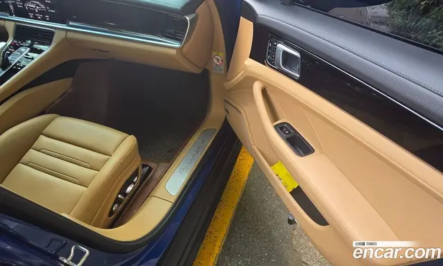 Porsche Panamera 2018 3.0 автомат (гидро), миниатюра 12