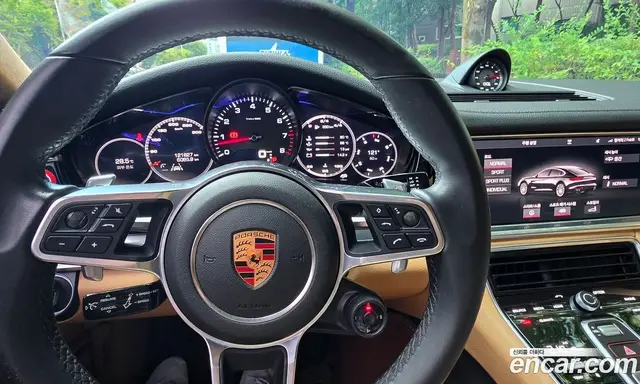 Porsche Panamera 2018 3.0 автомат (гидро), миниатюра 8 Porsche Panamera 2018 3.0 автомат (гидро), миниатюра 8