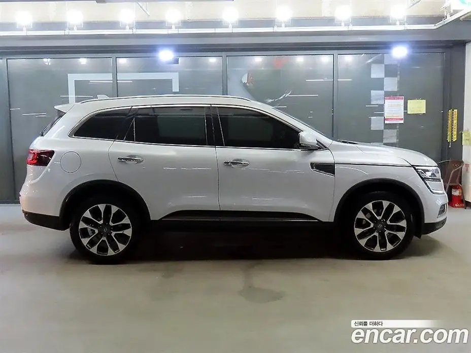 Renault (Samsung) QM6 2016 2.0 автомат (гидро), фото 3 Renault (Samsung) QM6 2016 2.0 автомат (гидро), фото 3