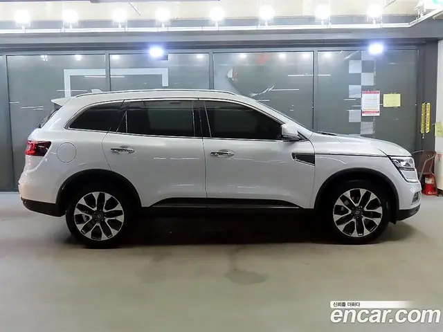 Renault (Samsung) QM6 2016 2.0 автомат (гидро), миниатюра 3 Renault (Samsung) QM6 2016 2.0 автомат (гидро), миниатюра 3