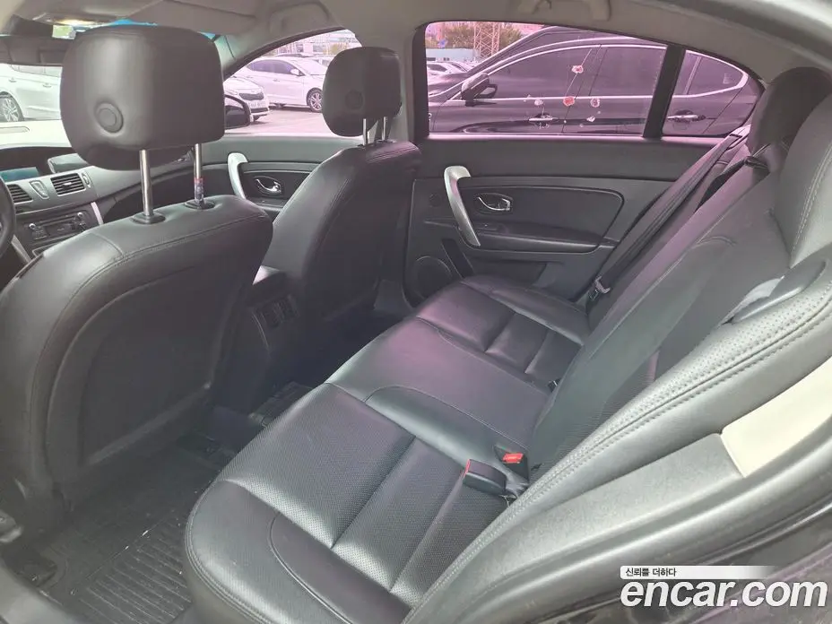 Renault (Samsung) SM5 2017 2.0 автомат (гидро), фото 6 Renault (Samsung) SM5 2017 2.0 автомат (гидро), фото 6
