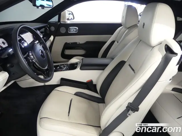 Rolls-Royce Wraith 2019 6.6 автомат (гидро), миниатюра 7