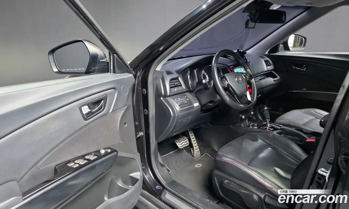 SsangYong TIBOLI 2016 1.6 автомат (гидро), фото 10 SsangYong TIBOLI 2016 1.6 автомат (гидро), фото 10