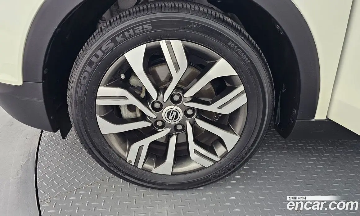 SsangYong TIBOLI 2018 1.6 автомат (гидро), фото 5