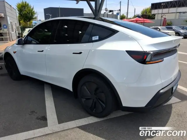 Tesla Model Y 2026 0.4 автомат (гидро), миниатюра 2